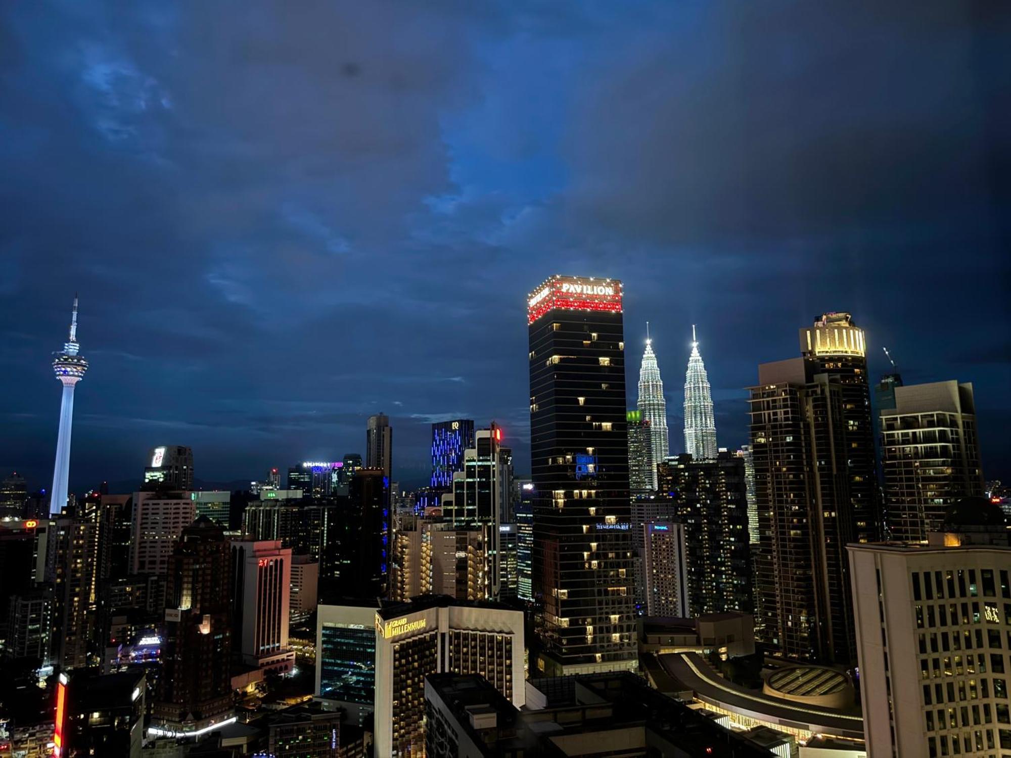Axon Residence By Luxury Suites Kuala Lumpur Exterior photo